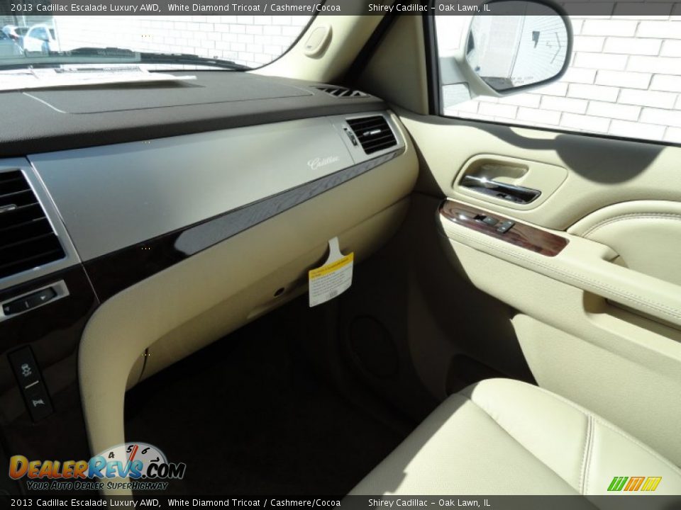 2013 Cadillac Escalade Luxury AWD White Diamond Tricoat / Cashmere/Cocoa Photo #20