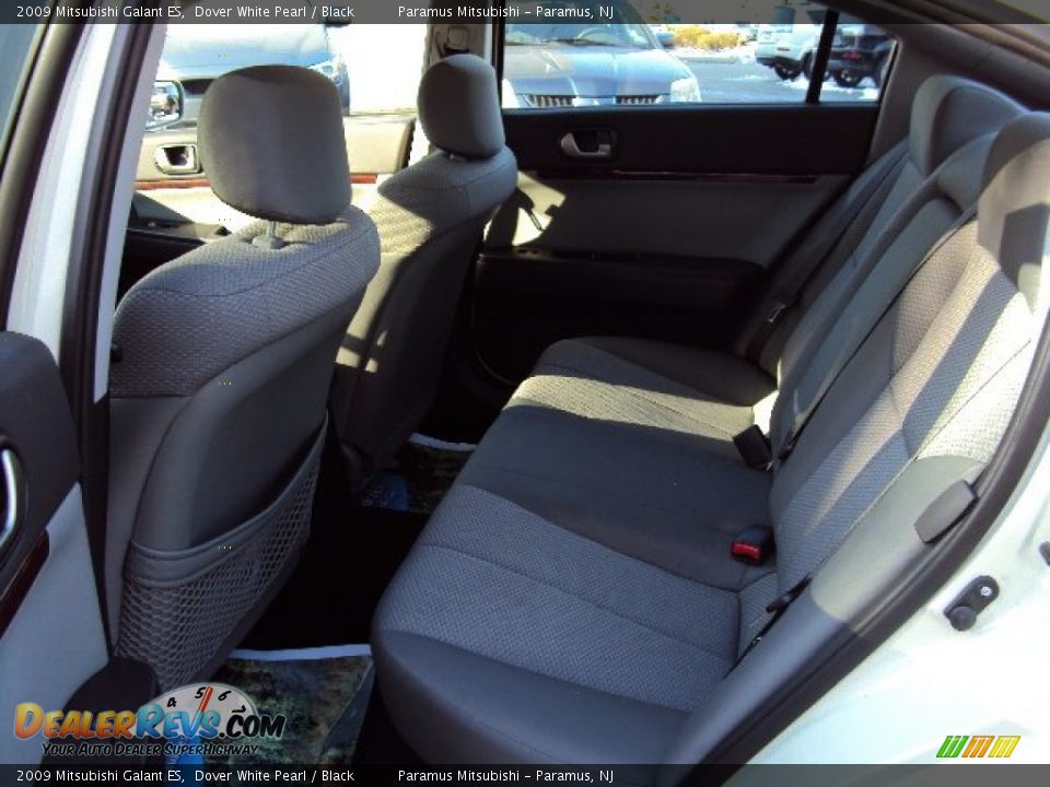 2009 Mitsubishi Galant ES Dover White Pearl / Black Photo #8