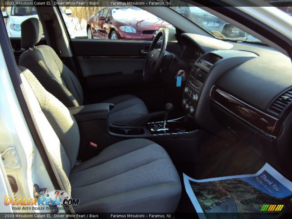 2009 Mitsubishi Galant ES Dover White Pearl / Black Photo #11