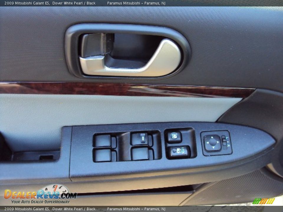 2009 Mitsubishi Galant ES Dover White Pearl / Black Photo #12