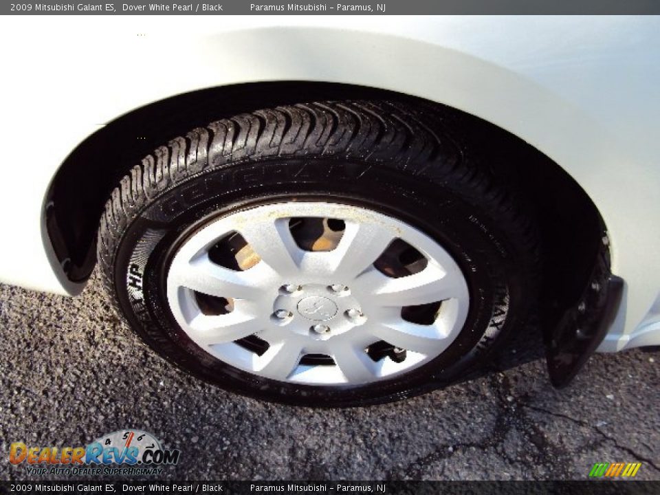 2009 Mitsubishi Galant ES Dover White Pearl / Black Photo #15