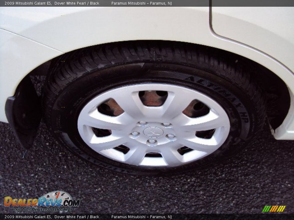 2009 Mitsubishi Galant ES Dover White Pearl / Black Photo #17