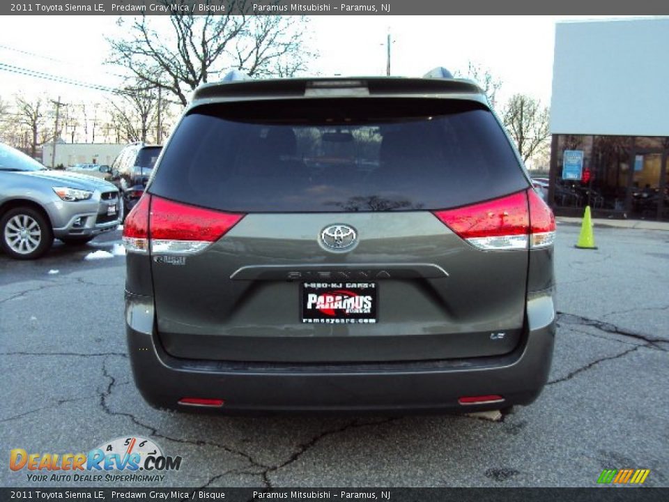 2011 Toyota Sienna LE Predawn Gray Mica / Bisque Photo #5