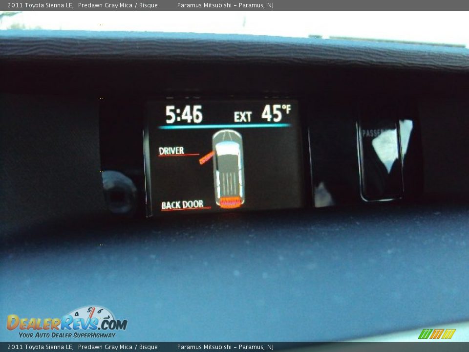 2011 Toyota Sienna LE Predawn Gray Mica / Bisque Photo #22
