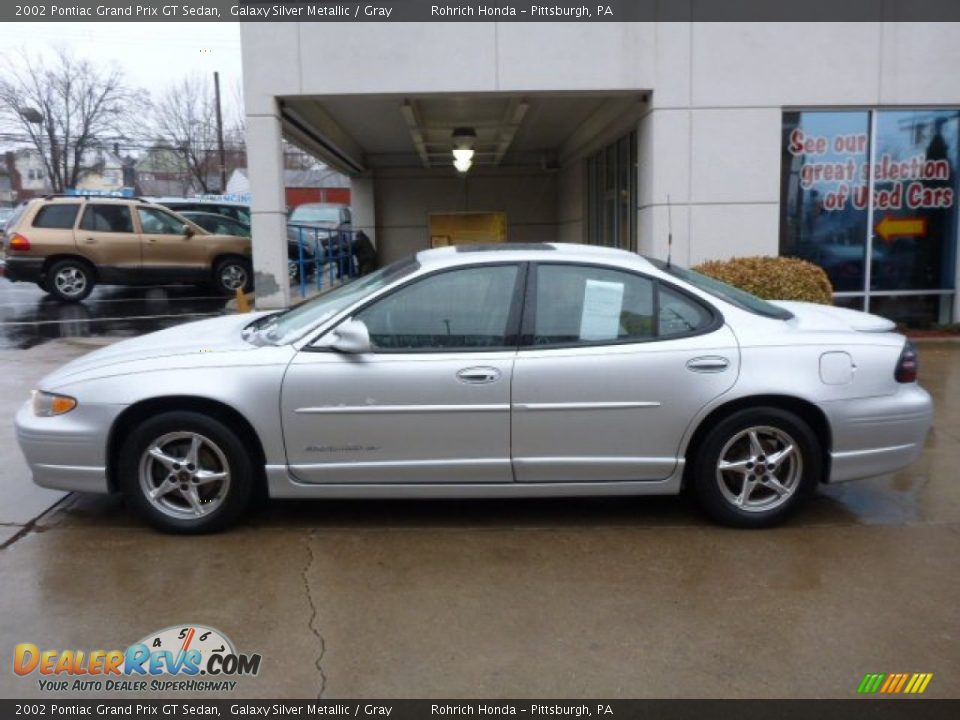 2002 Pontiac Grand Prix GT Sedan Galaxy Silver Metallic / Gray Photo #2