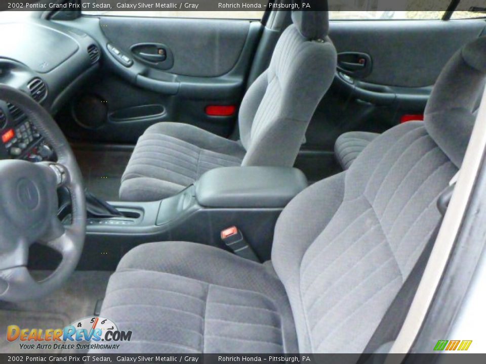 Gray Interior - 2002 Pontiac Grand Prix GT Sedan Photo #4