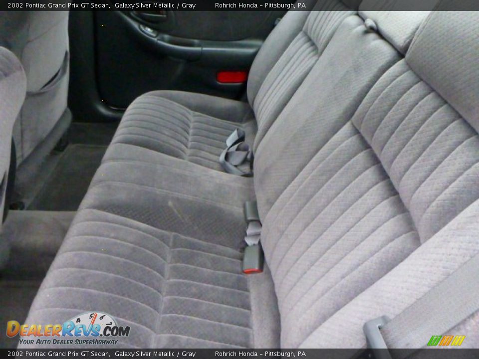 2002 Pontiac Grand Prix GT Sedan Galaxy Silver Metallic / Gray Photo #5
