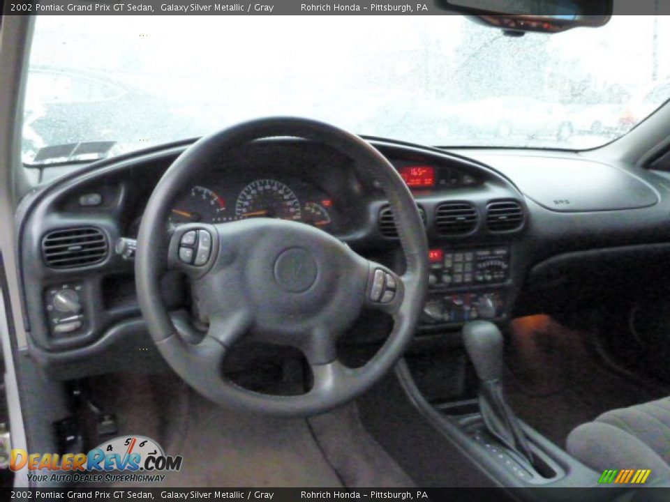 2002 Pontiac Grand Prix GT Sedan Galaxy Silver Metallic / Gray Photo #6