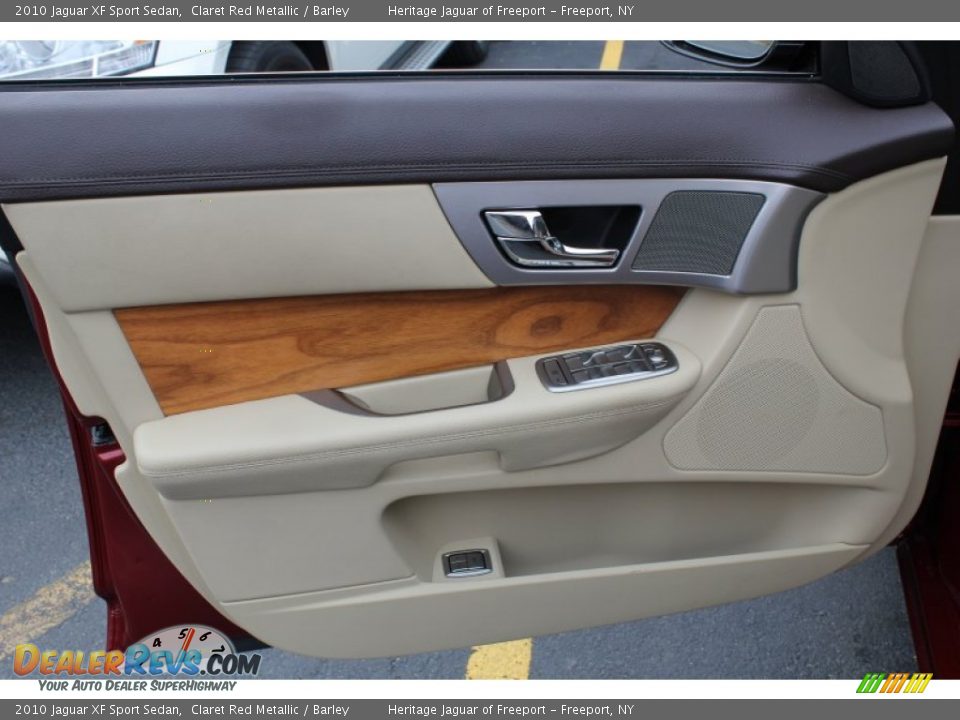 Door Panel of 2010 Jaguar XF Sport Sedan Photo #18