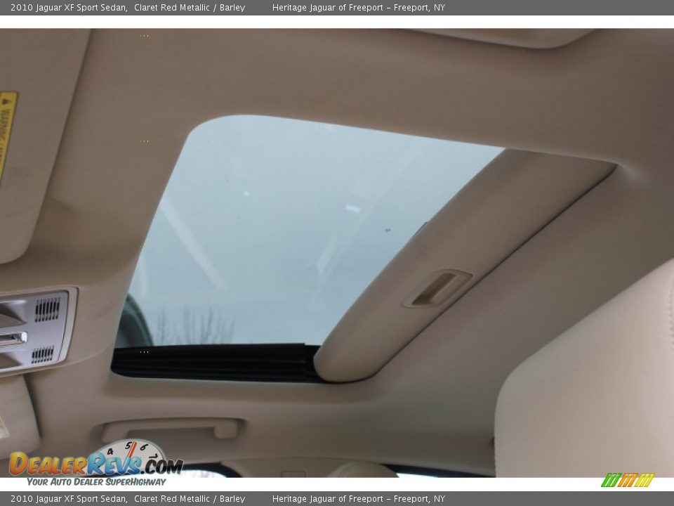 2010 Jaguar XF Sport Sedan Claret Red Metallic / Barley Photo #20