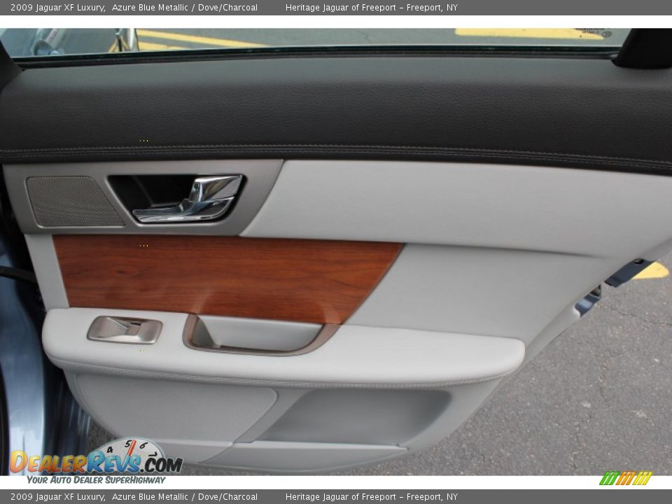 Door Panel of 2009 Jaguar XF Luxury Photo #13