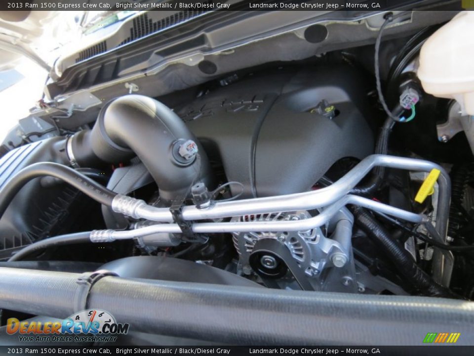 2013 Ram 1500 Express Crew Cab Bright Silver Metallic / Black/Diesel Gray Photo #10