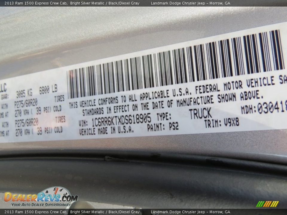 2013 Ram 1500 Express Crew Cab Bright Silver Metallic / Black/Diesel Gray Photo #11