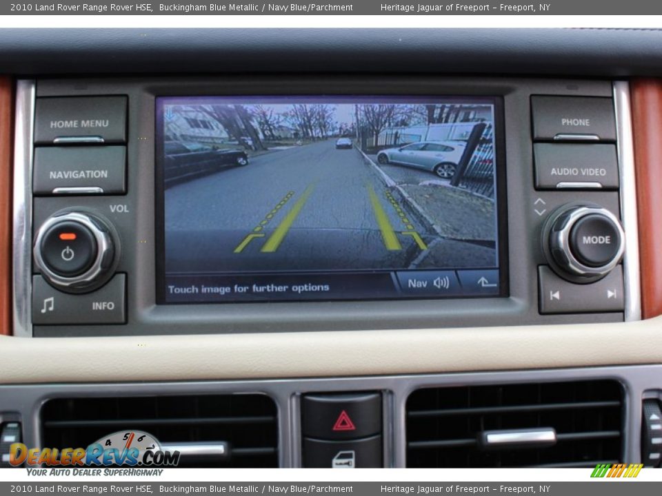 Controls of 2010 Land Rover Range Rover HSE Photo #27