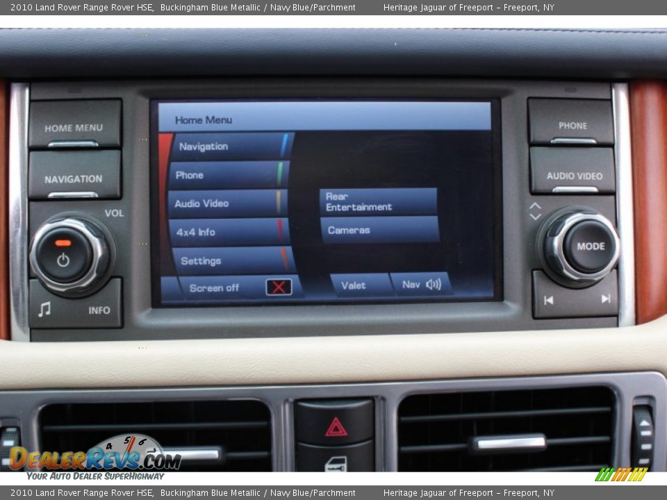 Controls of 2010 Land Rover Range Rover HSE Photo #28