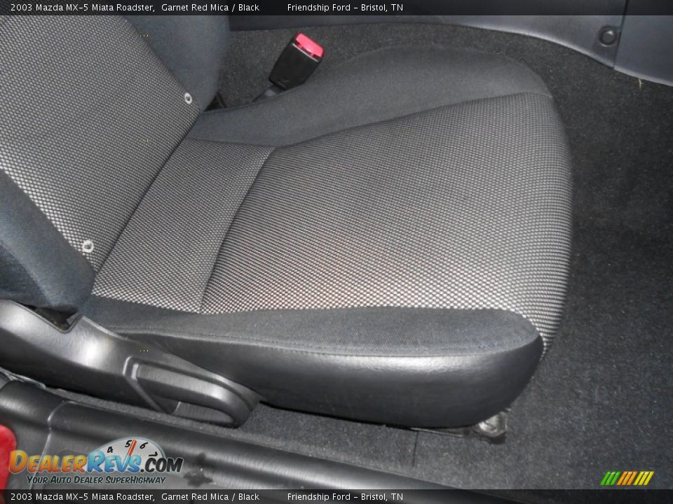 2003 Mazda MX-5 Miata Roadster Garnet Red Mica / Black Photo #15