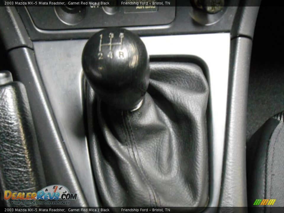 2003 Mazda MX-5 Miata Roadster Shifter Photo #20