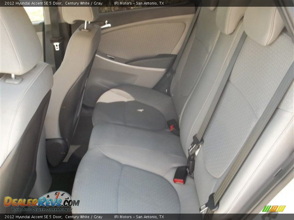 2012 Hyundai Accent SE 5 Door Century White / Gray Photo #14