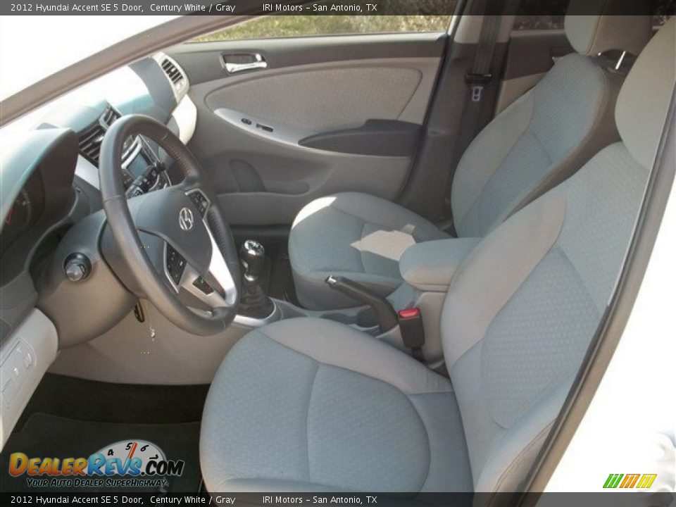 2012 Hyundai Accent SE 5 Door Century White / Gray Photo #15