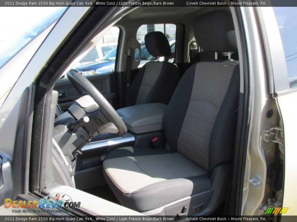 2011 Dodge Ram 1500 Big Horn Quad Cab 4x4 White Gold / Light Pebble Beige/Bark Brown Photo #16