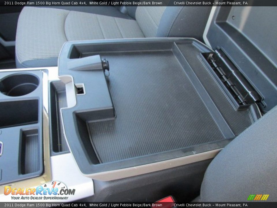 2011 Dodge Ram 1500 Big Horn Quad Cab 4x4 White Gold / Light Pebble Beige/Bark Brown Photo #24