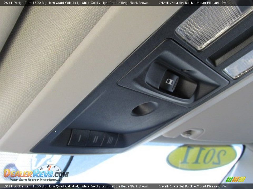 2011 Dodge Ram 1500 Big Horn Quad Cab 4x4 White Gold / Light Pebble Beige/Bark Brown Photo #28