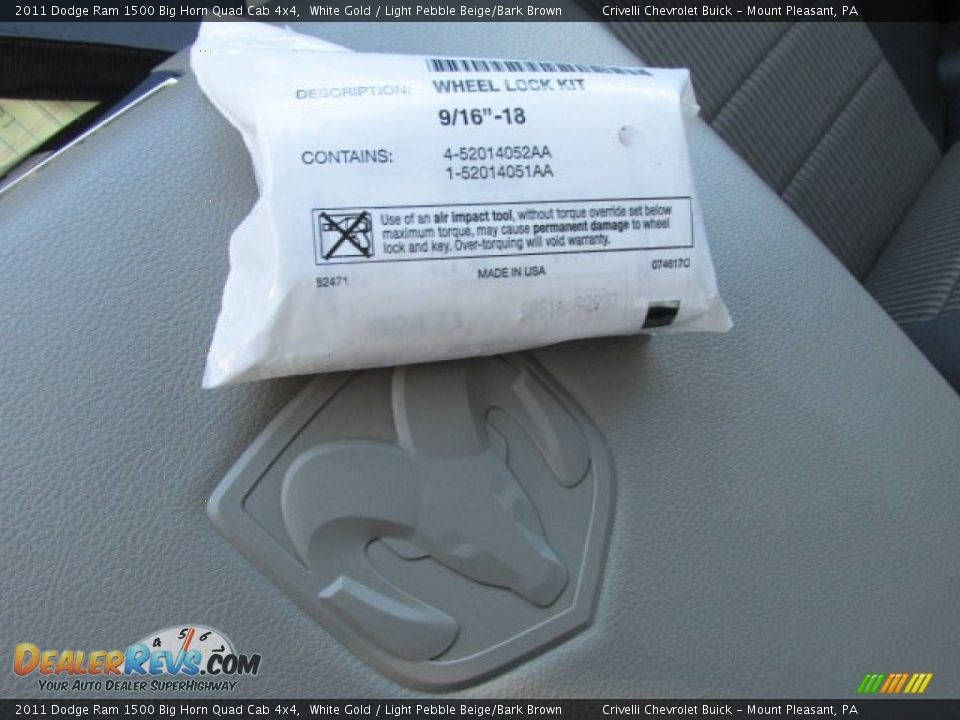 2011 Dodge Ram 1500 Big Horn Quad Cab 4x4 White Gold / Light Pebble Beige/Bark Brown Photo #36