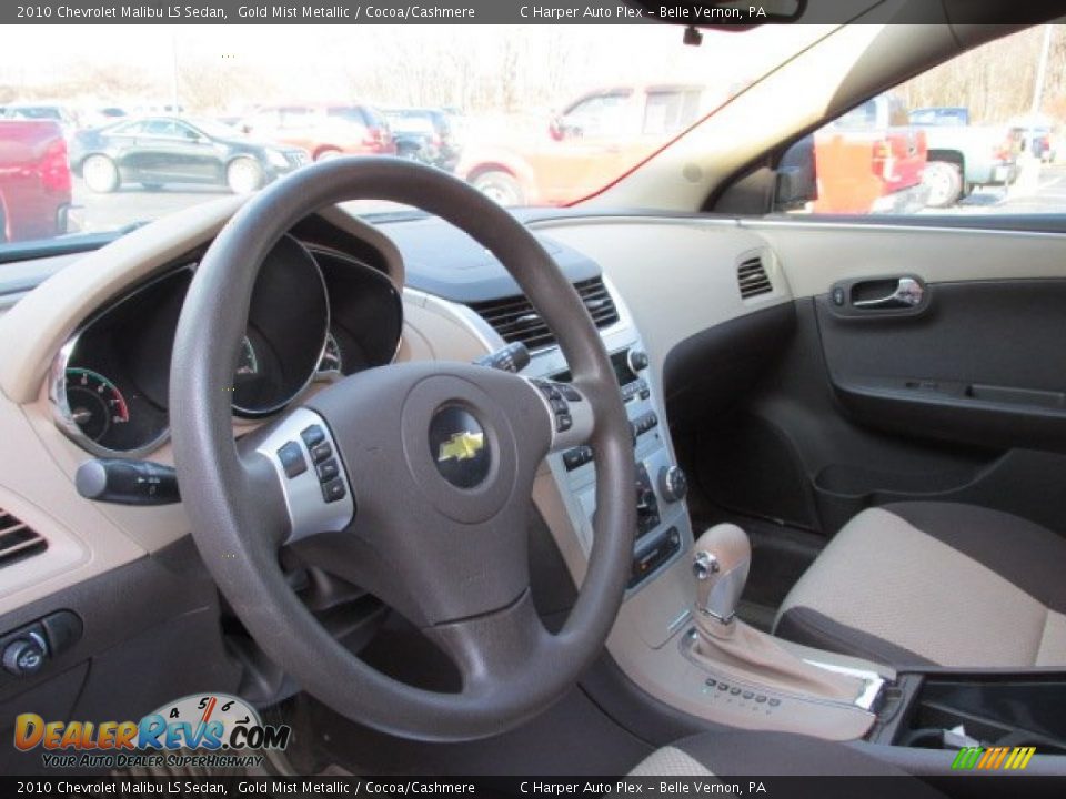 2010 Chevrolet Malibu LS Sedan Gold Mist Metallic / Cocoa/Cashmere Photo #10