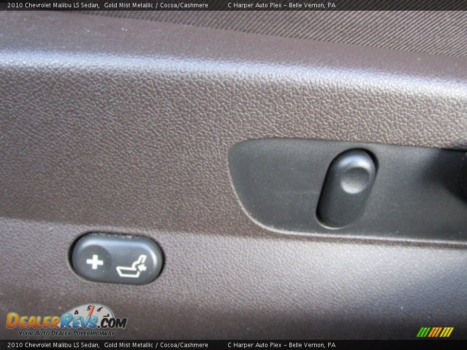 2010 Chevrolet Malibu LS Sedan Gold Mist Metallic / Cocoa/Cashmere Photo #12