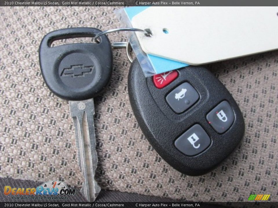 2010 Chevrolet Malibu LS Sedan Gold Mist Metallic / Cocoa/Cashmere Photo #23