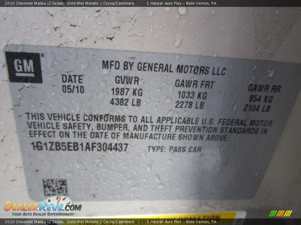 2010 Chevrolet Malibu LS Sedan Gold Mist Metallic / Cocoa/Cashmere Photo #24