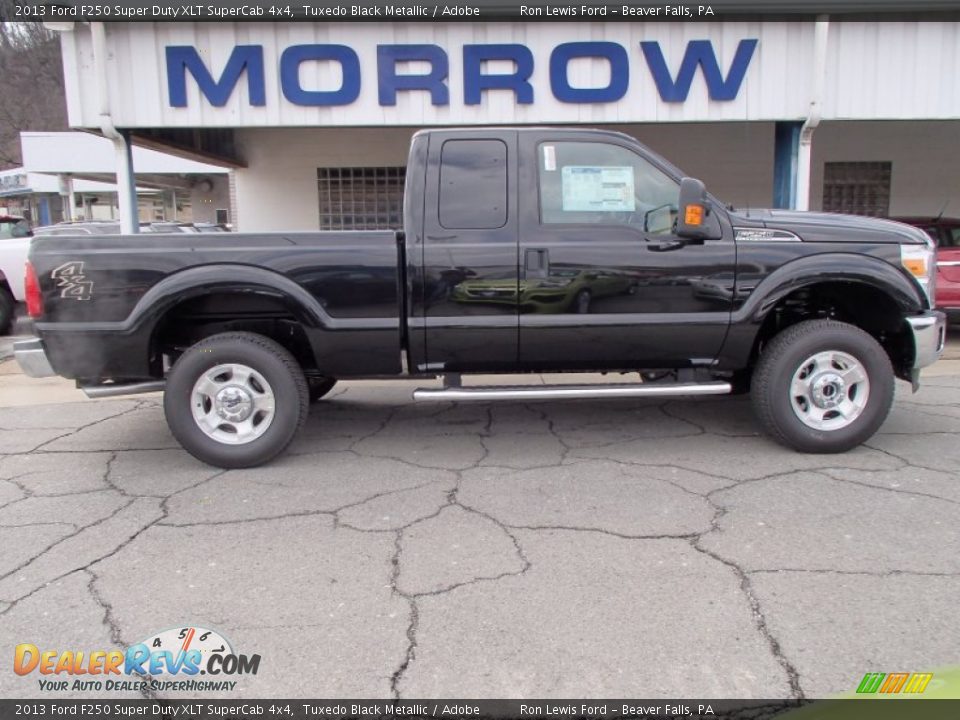 2013 Ford F250 Super Duty XLT SuperCab 4x4 Tuxedo Black Metallic / Adobe Photo #1