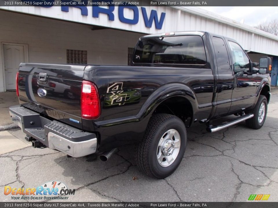 2013 Ford F250 Super Duty XLT SuperCab 4x4 Tuxedo Black Metallic / Adobe Photo #8