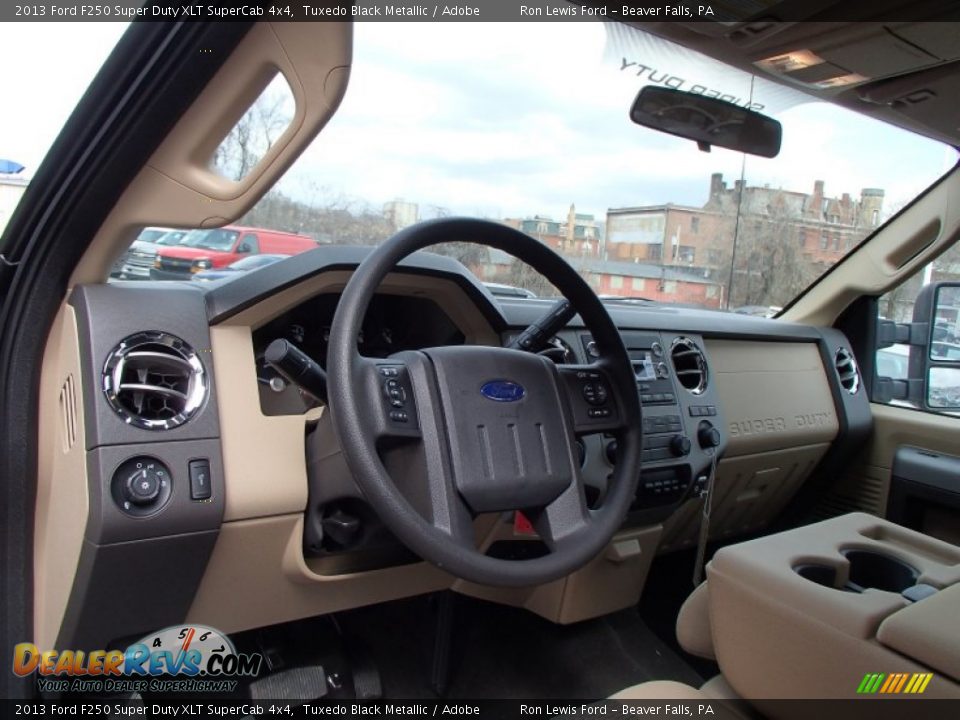 Dashboard of 2013 Ford F250 Super Duty XLT SuperCab 4x4 Photo #10
