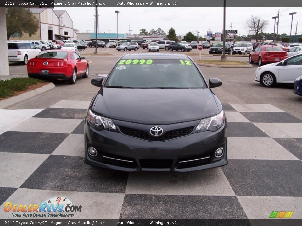 2012 Toyota Camry SE Magnetic Gray Metallic / Black Photo #2