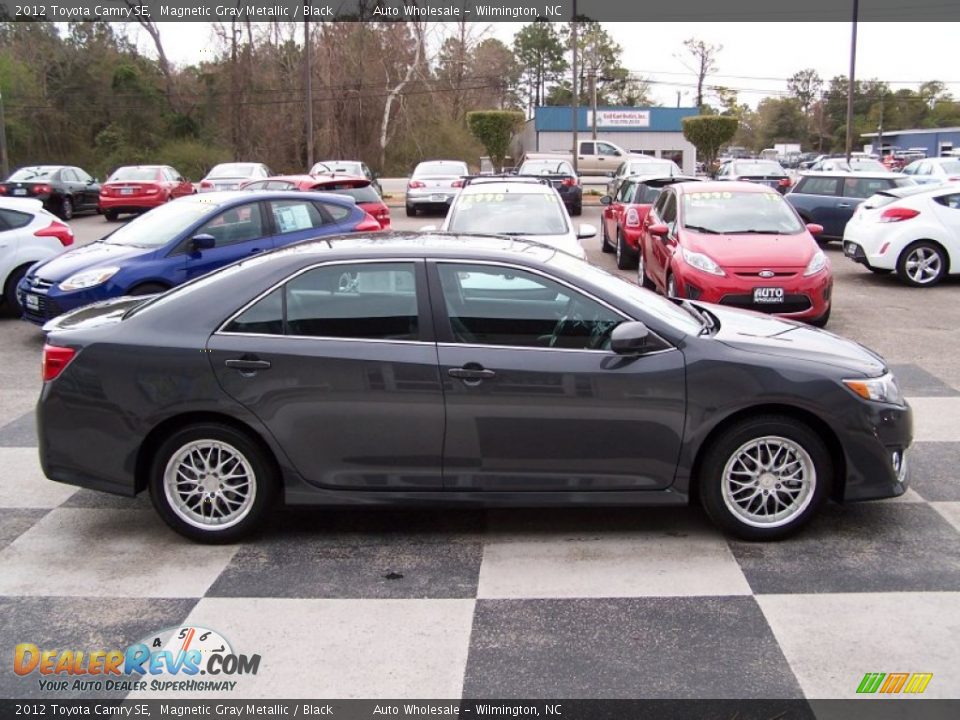 2012 Toyota Camry SE Magnetic Gray Metallic / Black Photo #3