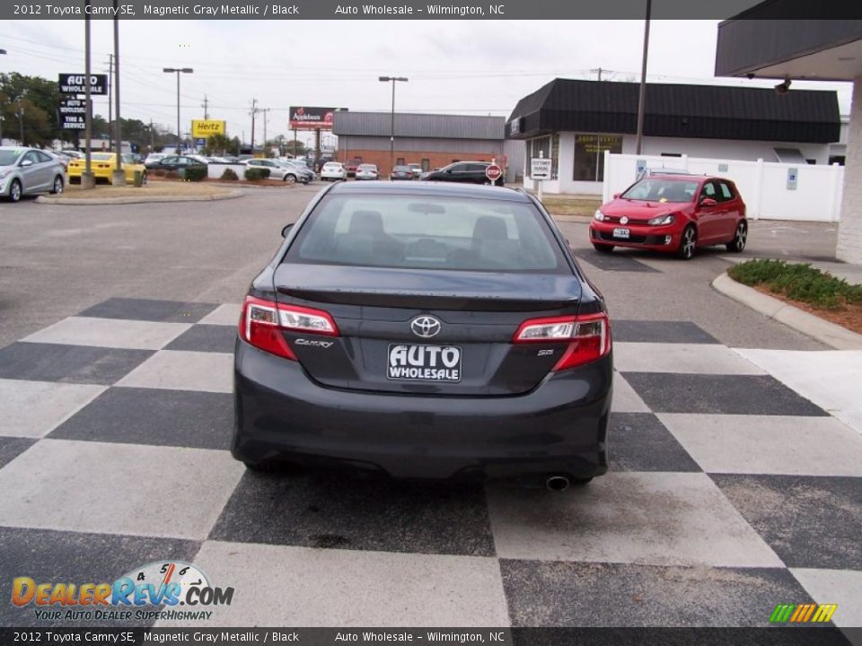 2012 Toyota Camry SE Magnetic Gray Metallic / Black Photo #4