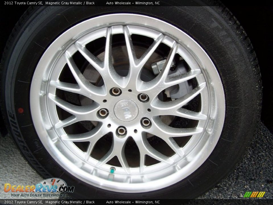 2012 Toyota Camry SE Magnetic Gray Metallic / Black Photo #7