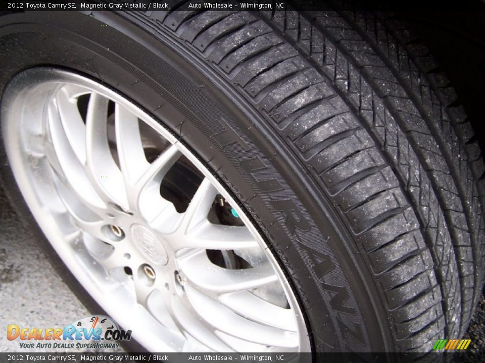 2012 Toyota Camry SE Magnetic Gray Metallic / Black Photo #9