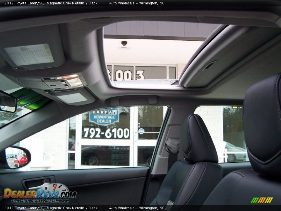 2012 Toyota Camry SE Magnetic Gray Metallic / Black Photo #12