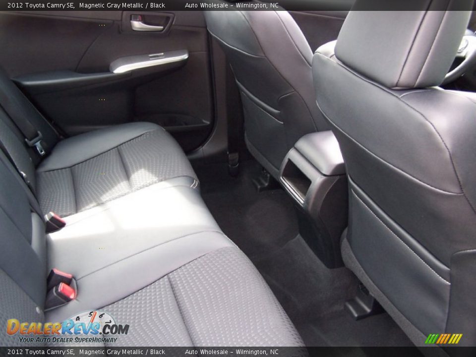2012 Toyota Camry SE Magnetic Gray Metallic / Black Photo #15