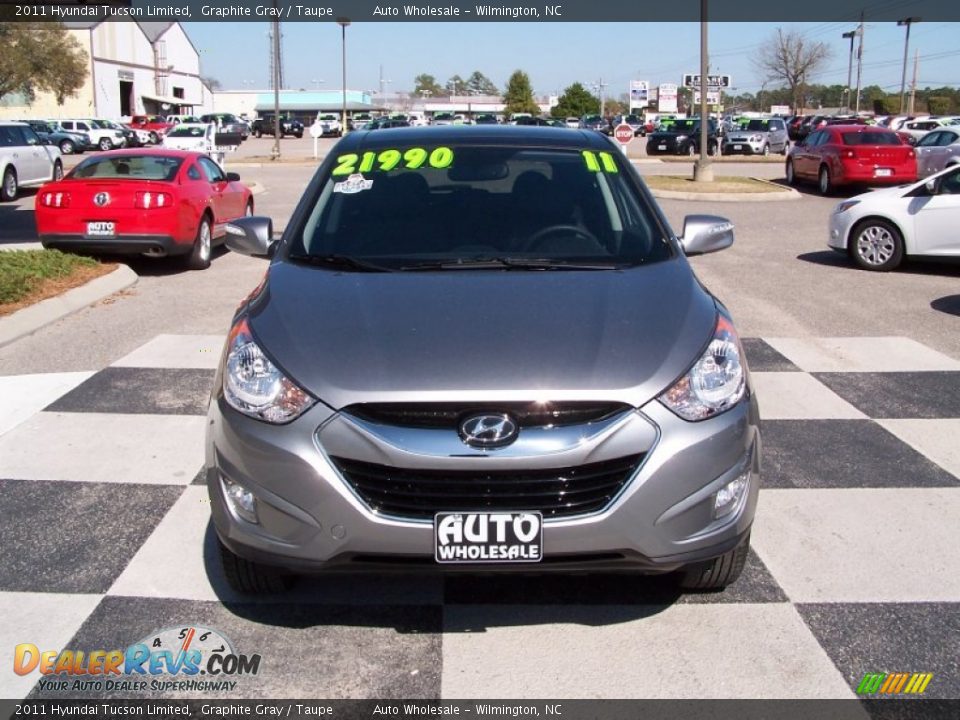 2011 Hyundai Tucson Limited Graphite Gray / Taupe Photo #2