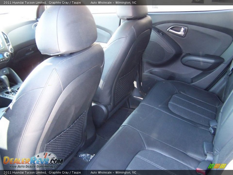2011 Hyundai Tucson Limited Graphite Gray / Taupe Photo #13
