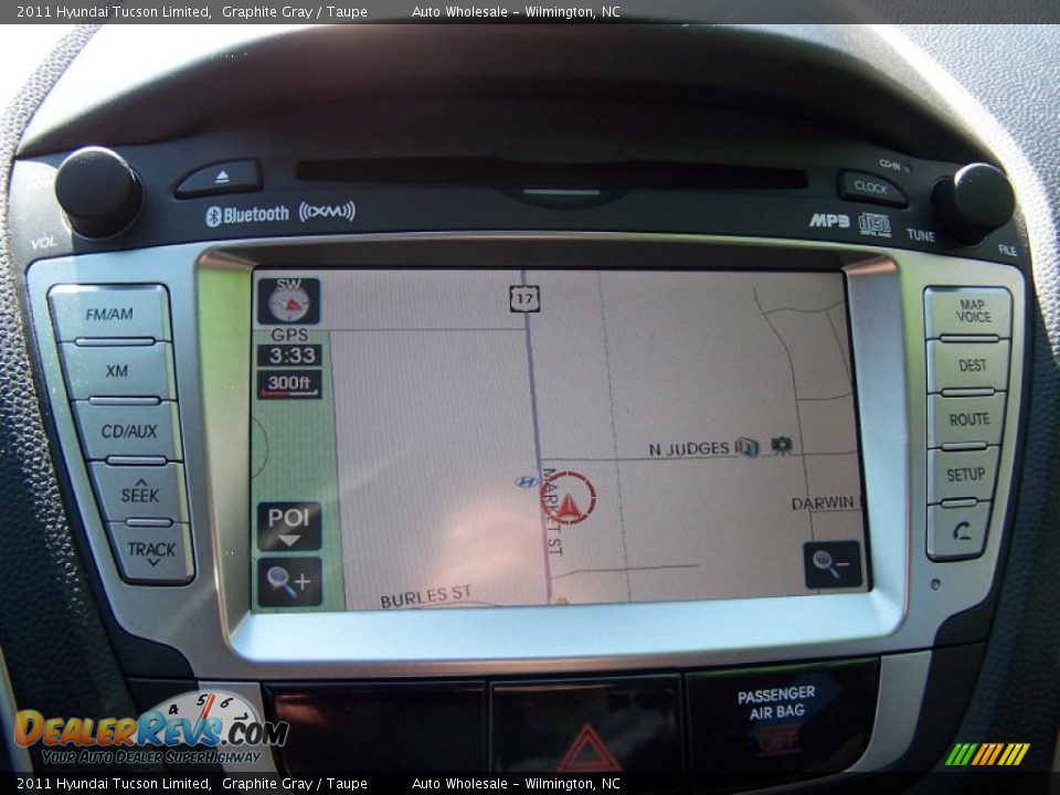 2011 Hyundai Tucson Limited Graphite Gray / Taupe Photo #18