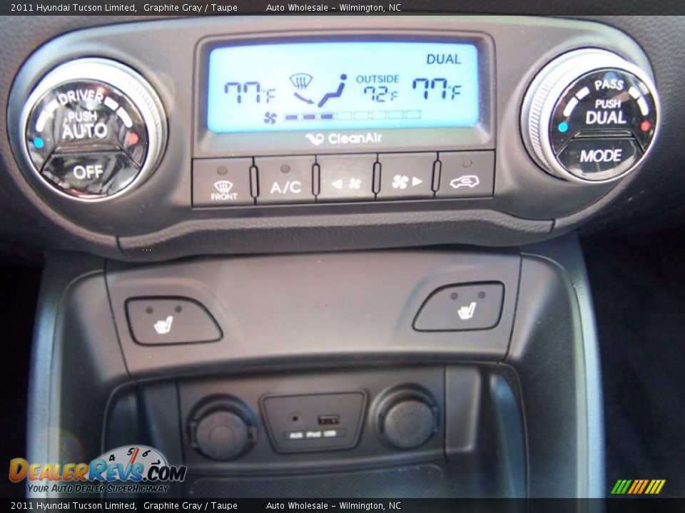 2011 Hyundai Tucson Limited Graphite Gray / Taupe Photo #19