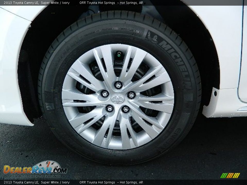 2013 Toyota Camry LE Super White / Ivory Photo #8