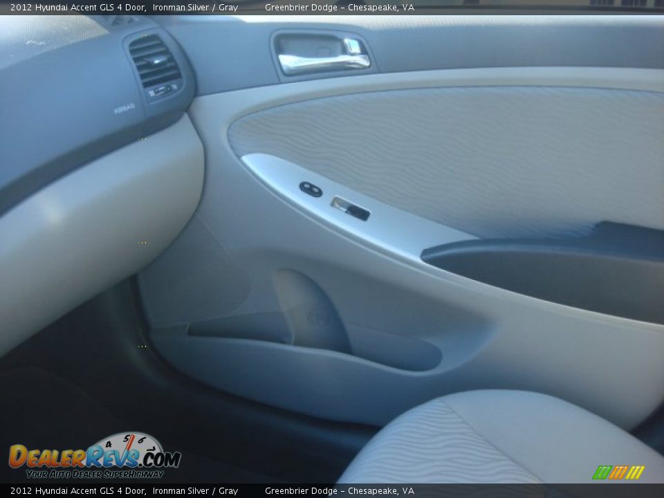 2012 Hyundai Accent GLS 4 Door Ironman Silver / Gray Photo #25