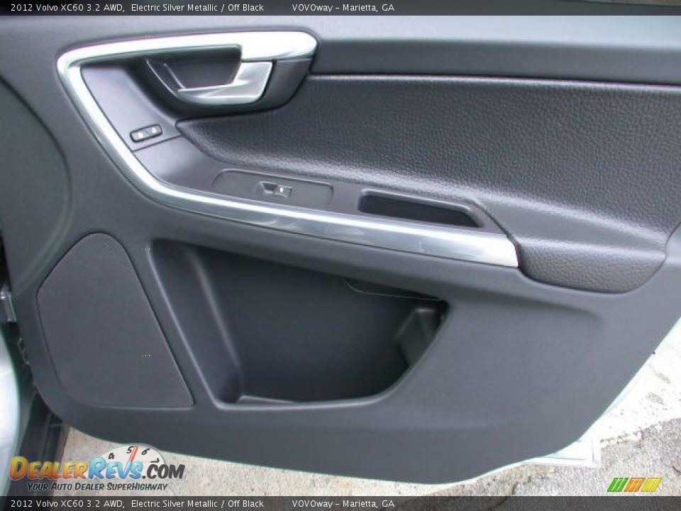 Door Panel of 2012 Volvo XC60 3.2 AWD Photo #15