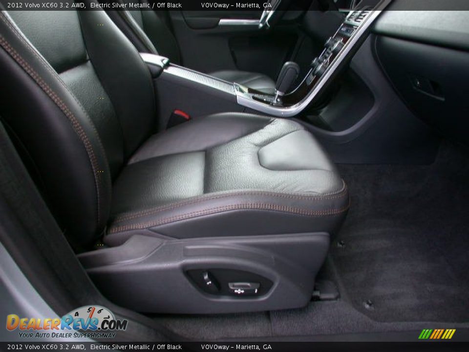 Front Seat of 2012 Volvo XC60 3.2 AWD Photo #16
