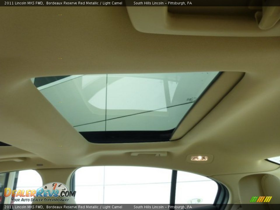 2011 Lincoln MKS FWD Bordeaux Reserve Red Metallic / Light Camel Photo #17